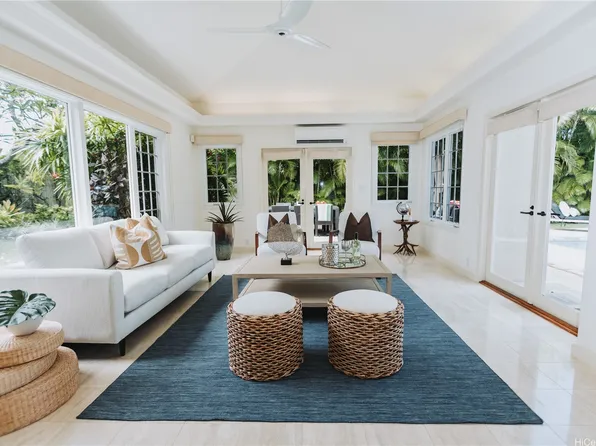 769 Elepaio St, Honolulu, HI 96816