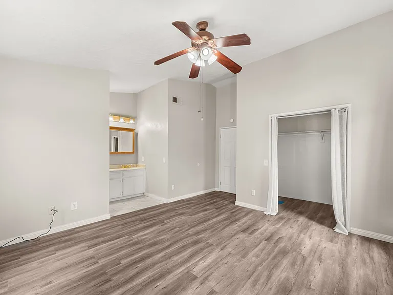 11462 Brackenfern Ct — Photo 15