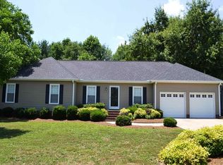 111 Goldrush Ct, Simpsonville, SC 29681