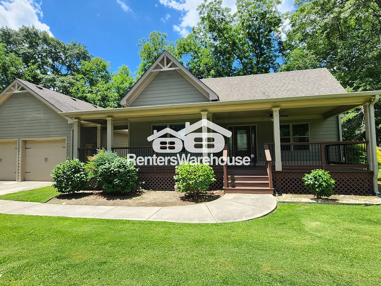 Renovated Ranch Home in Downtown Loganville — Photo 2