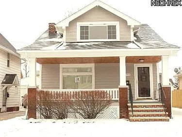 13706 Thornhurst Ave photo 1