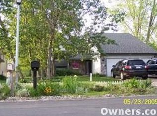 695 Brittany Ct SE, Kentwood, MI 49548