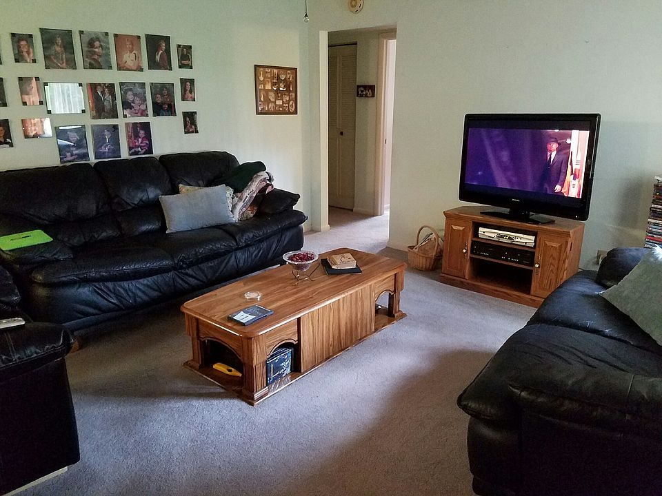 1st image of 409 Pine Glen Ln APT B-1