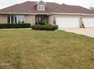 10960 W Saddle Dr, Monee, IL 60449