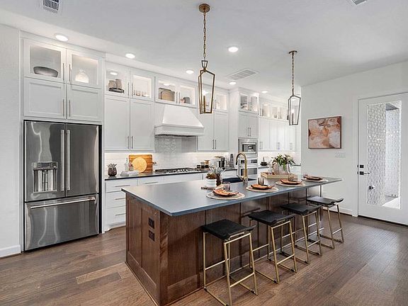 The Redfern - Kitchen