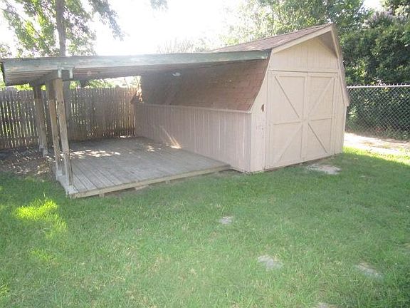 3rd image of 5432 Adams Dr