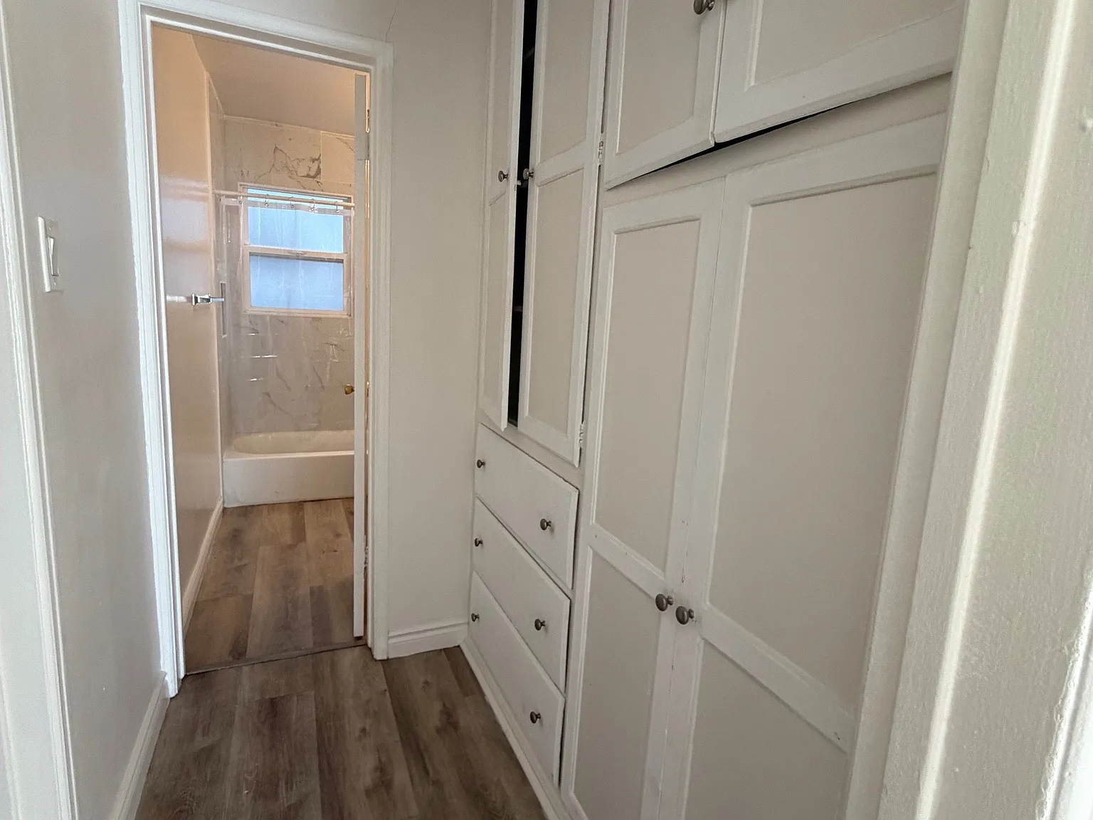 1 bed, $1,985 — Photo 3