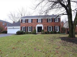 5215 Autumnwood Dr, Cincinnati, OH 45242