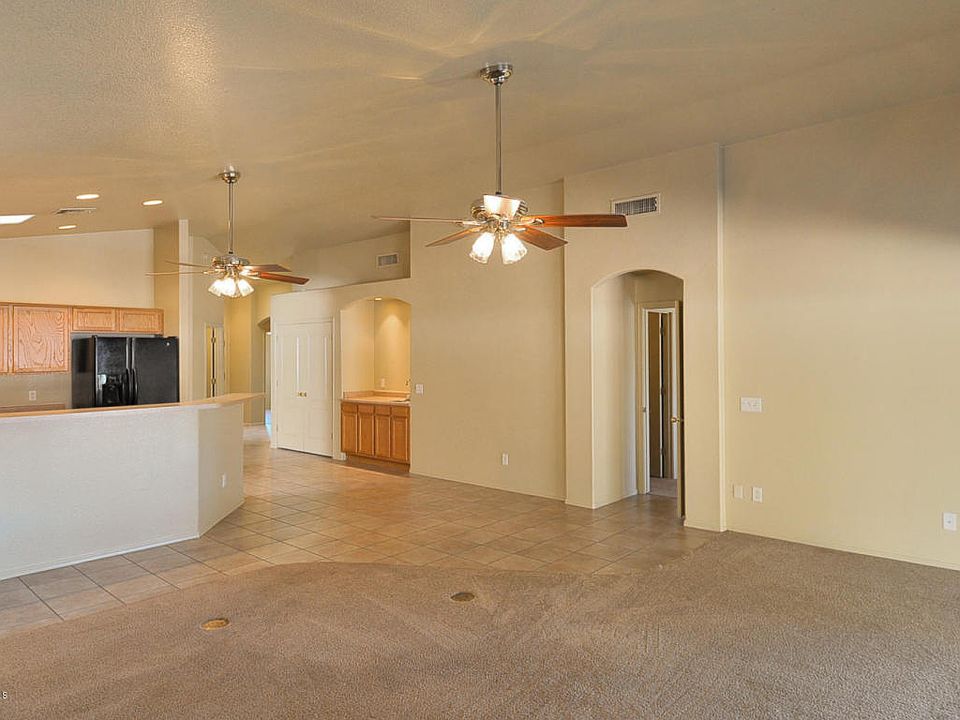 1st image of 2886 W Medallion Dr