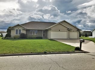 2026 Sandy Springs Rd, De Pere, WI 54115