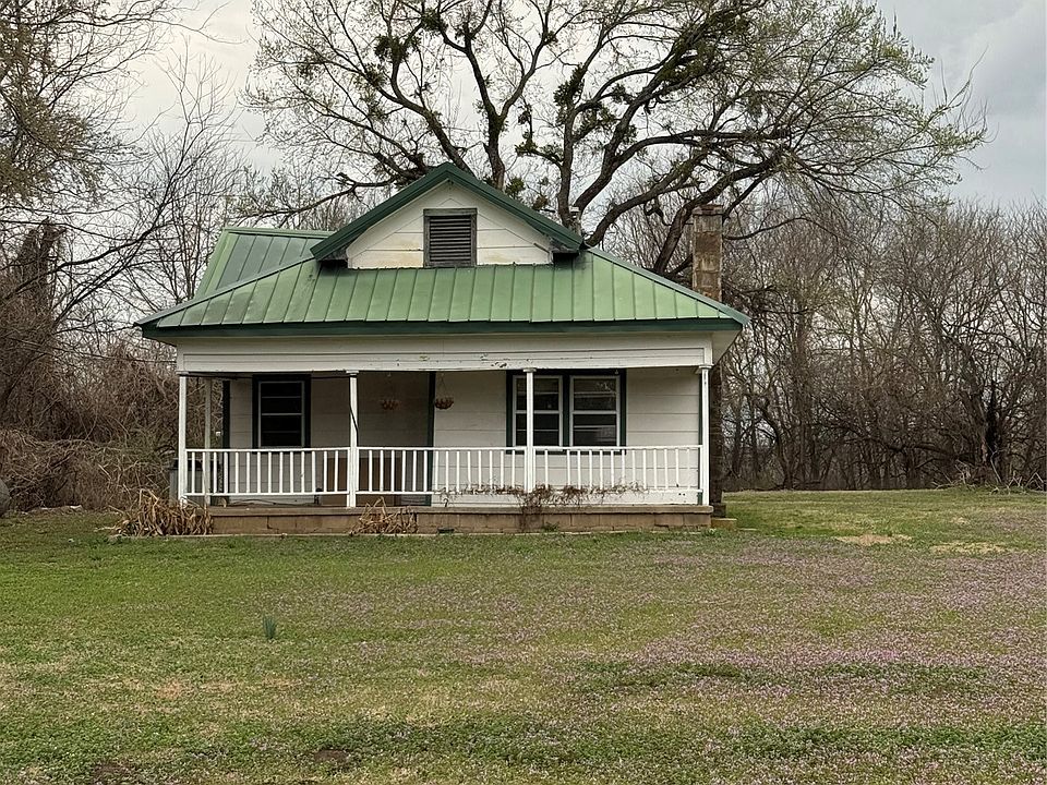 2nd image of 357 Donkey Ln