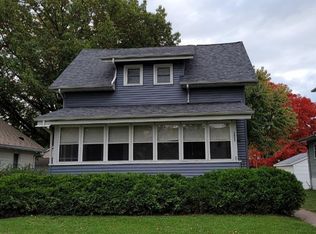 2439 Tremont Ave, Davenport, IA 52803