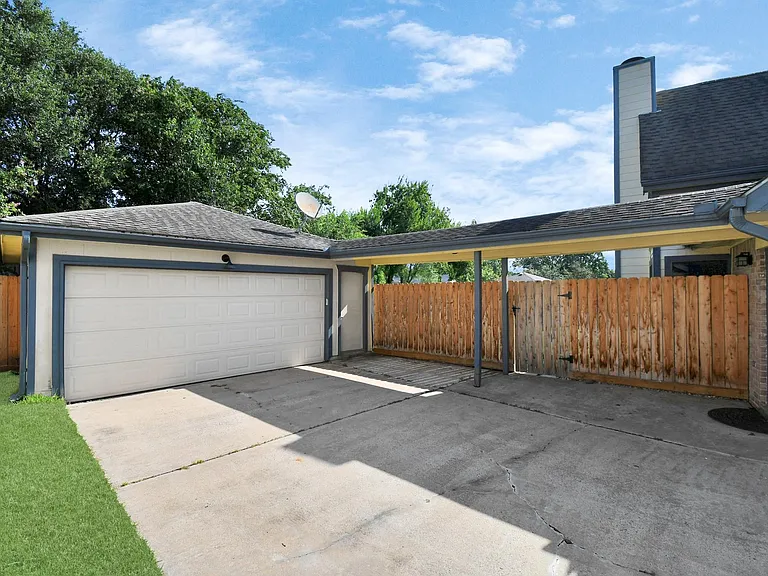 315 Muirwood Ln — Photo 27