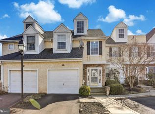 1302 Coventry Pointe Ln, Pottstown, PA 19465
