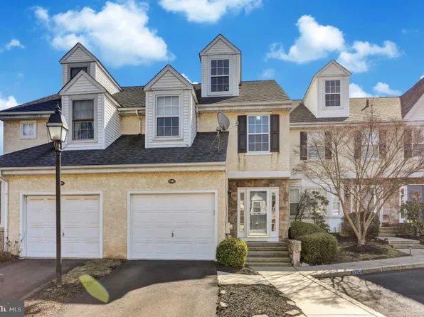 1302 Coventry Pointe Ln, Pottstown, PA 19465
