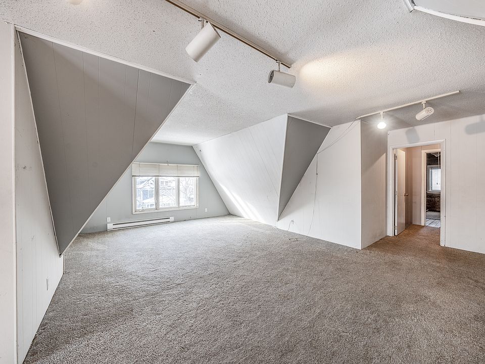 1st image of 1721 Humboldt Ave S #3