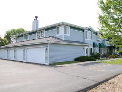 6755 Mariner DRIVE #2, Racine, WI, 53406
