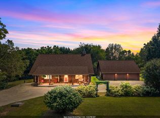 5005 Breezewood Ln, Winneconne, WI 54986