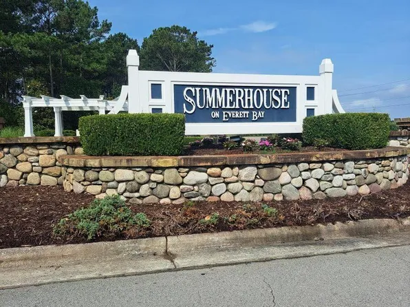 213 Marshside Landing, Holly Ridge, NC 28445