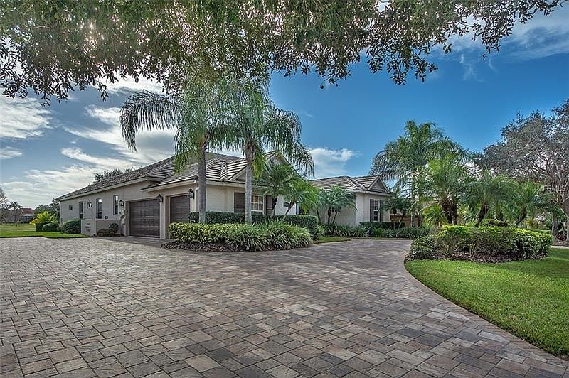 Exquisite home with circular drive