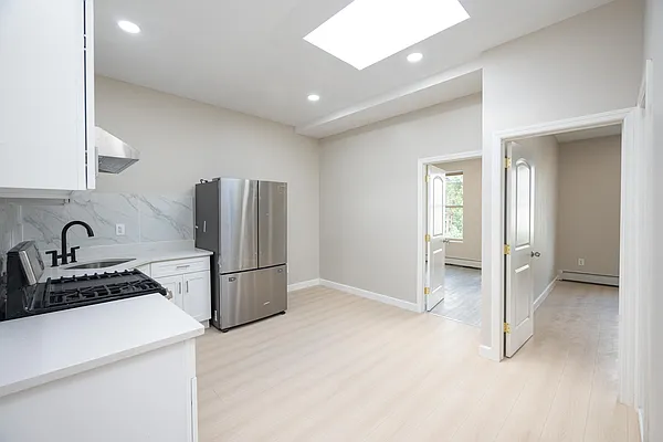 Rented by Oxford Property Group | media 16