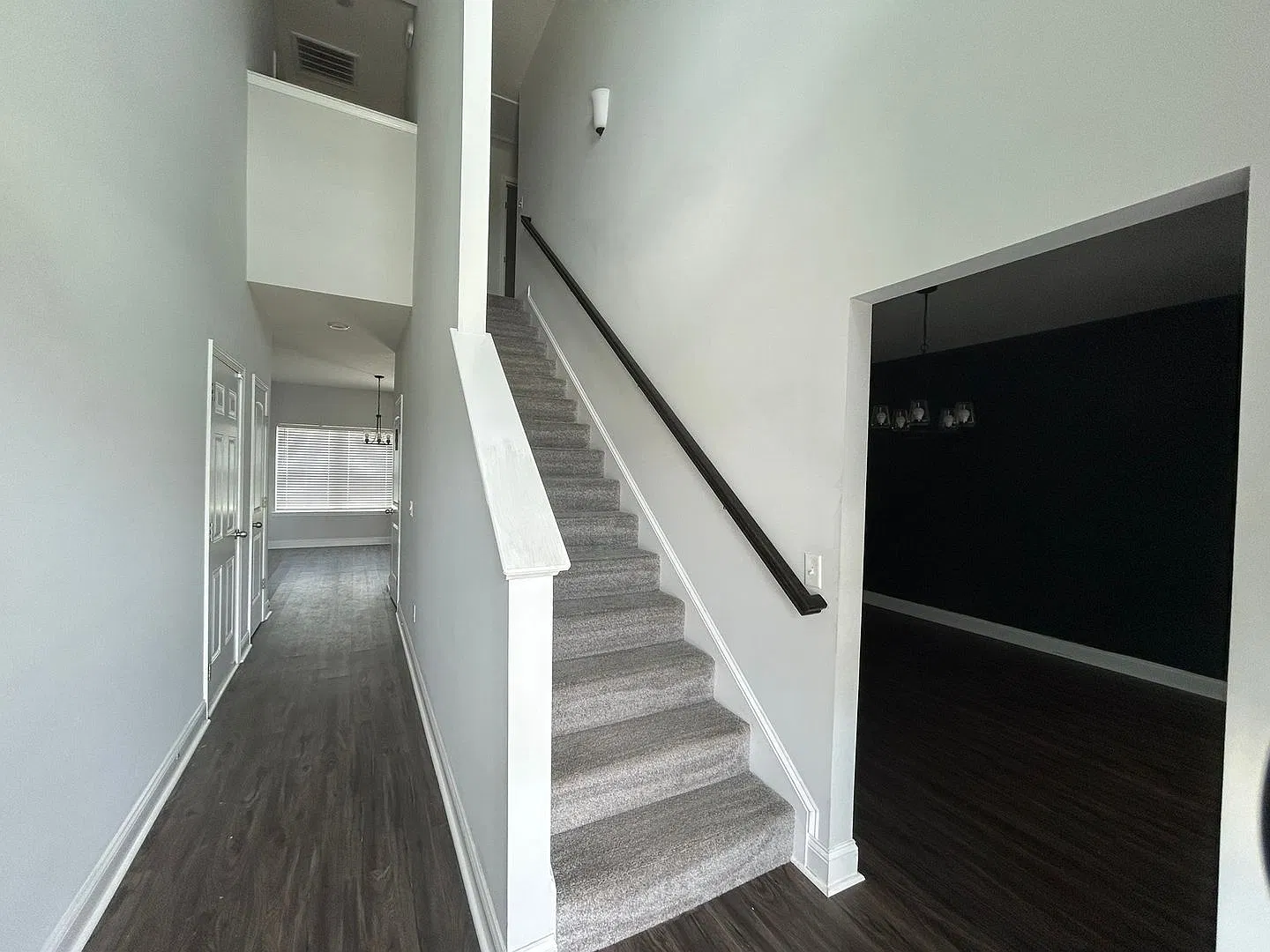 394 Rutledge Dr — Photo 4