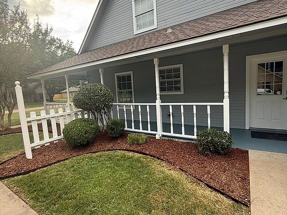 3rd image of 20 Timber Ridge Dr