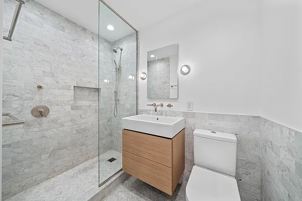 Sold by Hauseit LLC | media 21