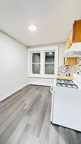 30 12th Ave #1 Photo 1