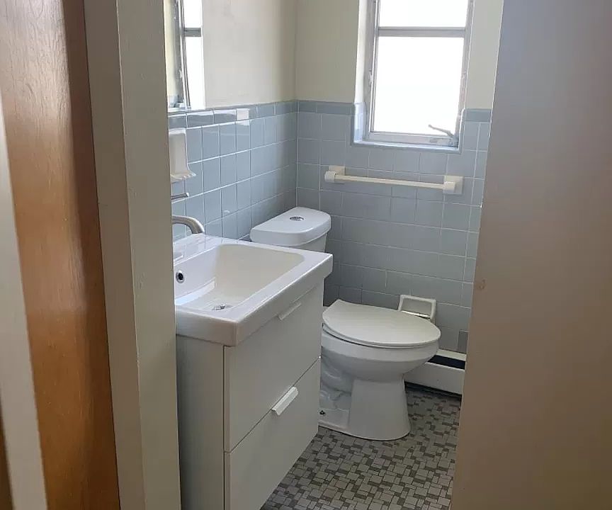 2nd image of 2316 Indian Mound Ave APT 1