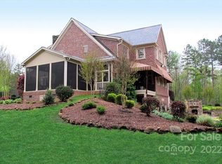 7114 Davis Rd, Waxhaw, NC 28173