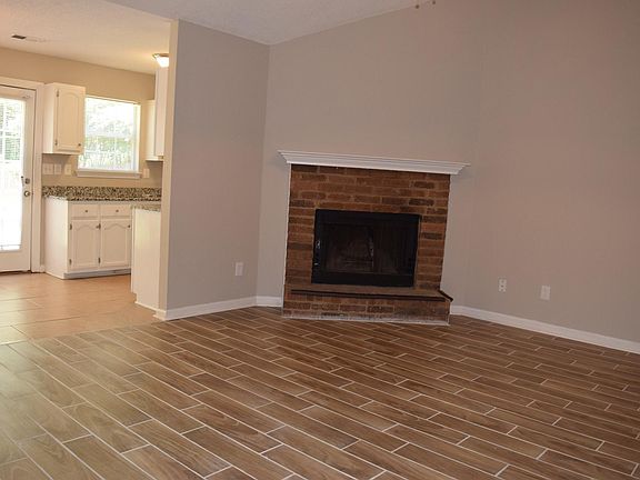 4th image of 2607 Reese Lake Cir