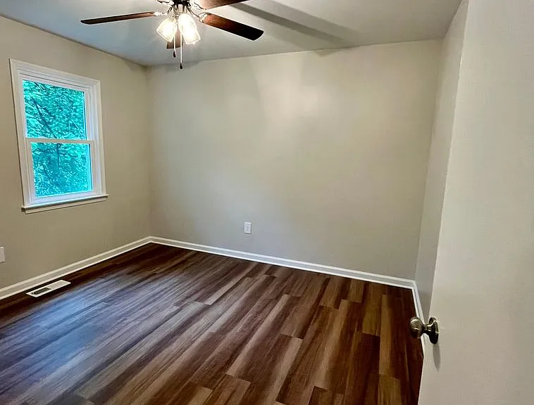 1170 Pine Haven Ct — Photo 5