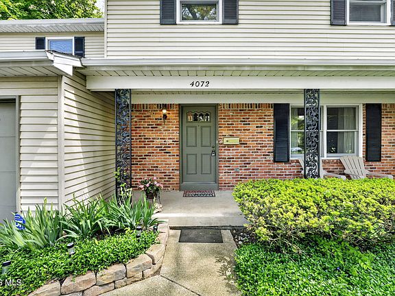 3rd image of 4072 Grandview Ct