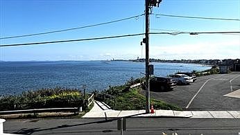 3rd image of 170 Cliff Ave
