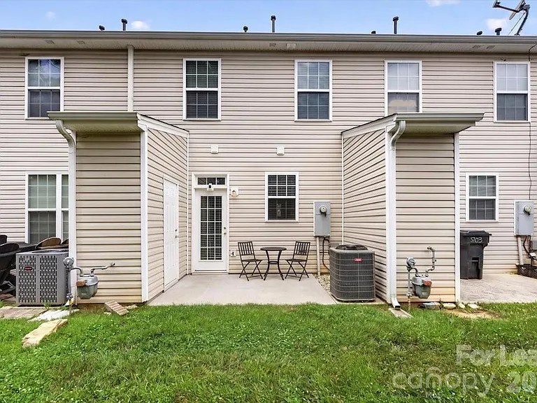 5705 Erin Dr — Photo 20