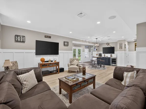 11 Saddleback, Plymouth, MA 02360