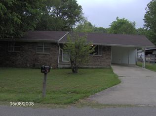 510 E McCormick St, Prairie Grove, AR 72753
