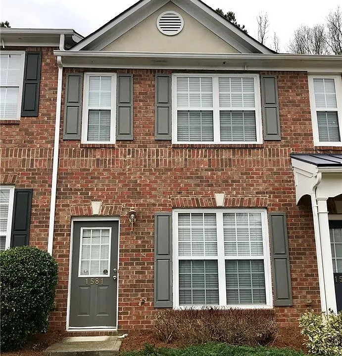 1581 Cove Creek Cir