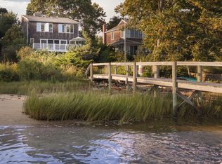 12 Bay View Dr E, Sag Harbor, NY 11963
