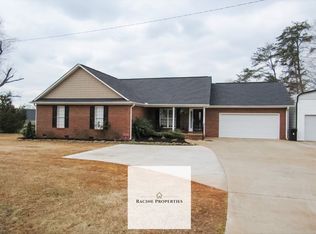 1053 Gibbs Rd, Wellford, SC 29385