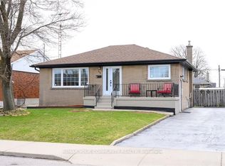 52 Elliott Ave, Hamilton, ON L8T2H8