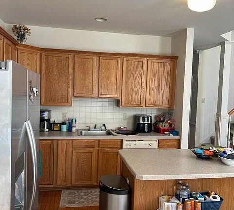 5th image of 502 Rolling Hill Dr