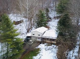 139 Pleasant Ln, Clendenin, WV 25045