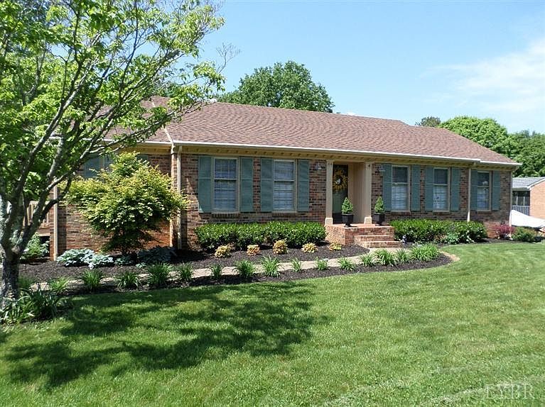 1st image of 394 Tanglewood Dr