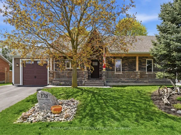 178 Parkview Cres, Newmarket, ON L3Y 2C8