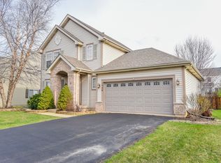1520 Stevens Ct, North Aurora, IL 60542