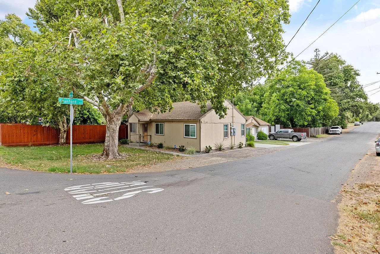 5 bed, 2000 sqft, $4,750 — Photo 4