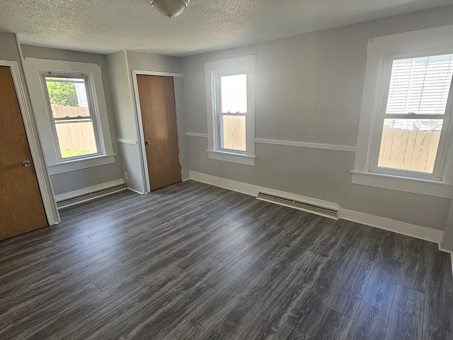 2 bed, 900 sqft, $1,660 — Photo 3