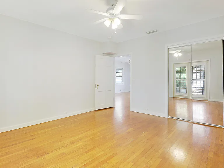 412 N K St — Photo 11